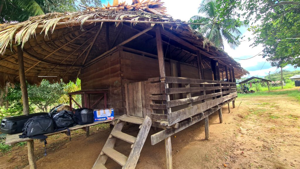 Accommodation crew in Pelele Tepu